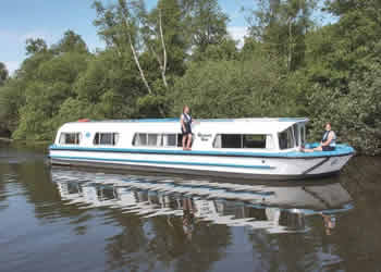 Melody boat external